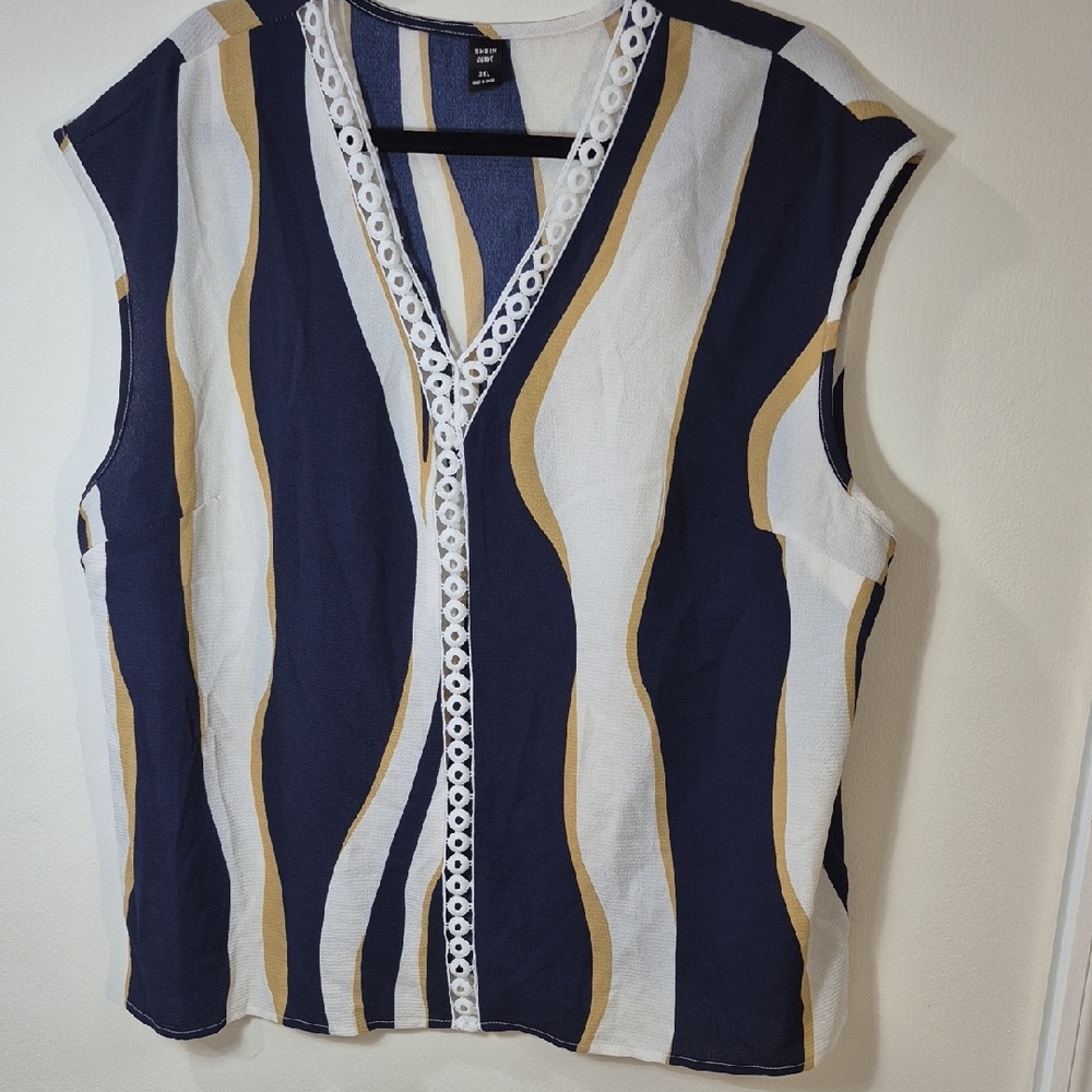 Women Plus 3X Elegant Navy and Gold Striped Blouse - Picture 1 of 8